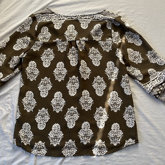 Xtra small blouse - Picture 4 of 4